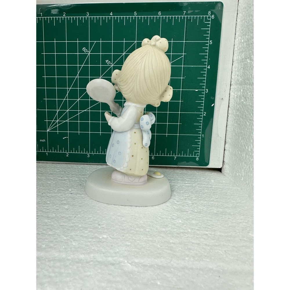 Vintage 1979 Precious Moments Eggs Over Easy Figurine E-3118‎ Enesco Jonathan - Picture 4 of 5